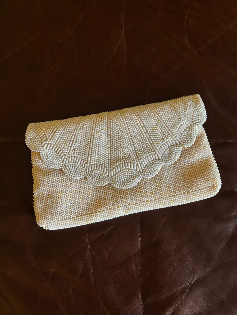 Vintage ivory Beaded Scallop Seashell Clutch/Shoulder Evening Bag